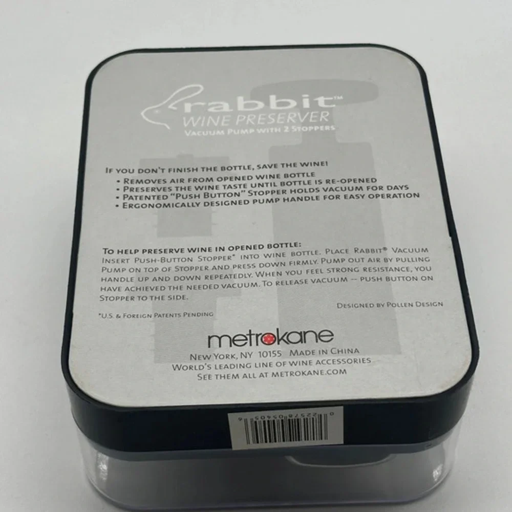 Rabbit Wine Preserver Vacuum Pump with 2 Stoppers‎ Silver Metrokane